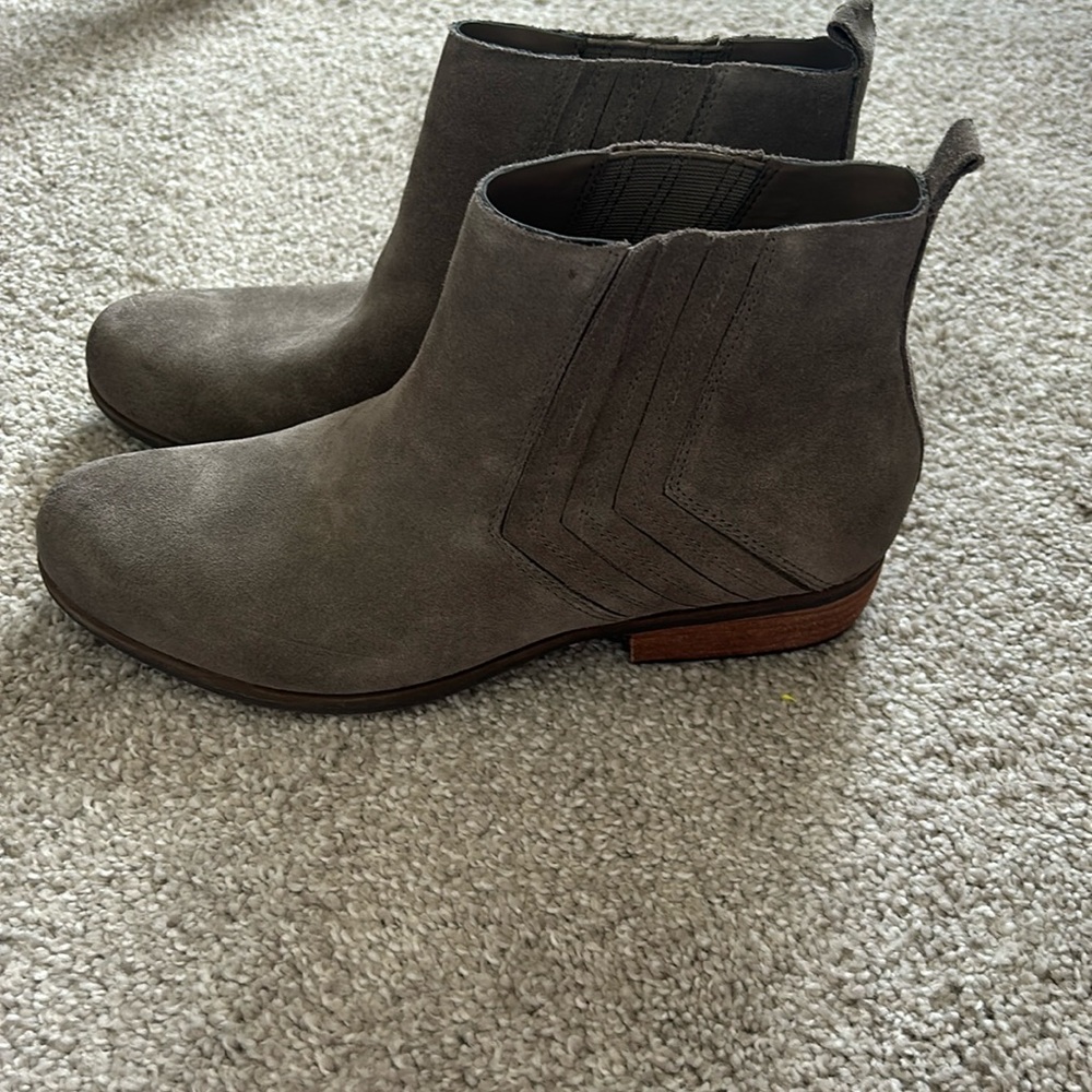 KORKS Gray Suede Booties - size 10